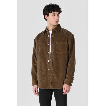 Jacheta-camasa de reiat cu aplicatie pe piept