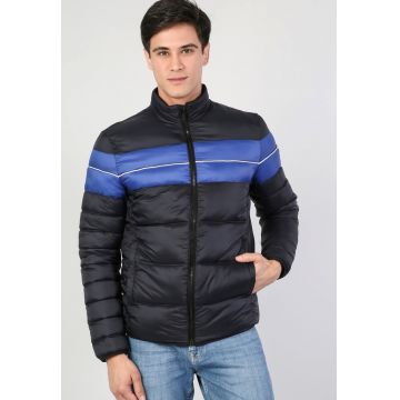 Geaca slim fit cu segmente contrastante