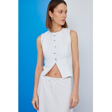 Vesta uni cu nasturi