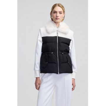 Vesta cu guler de blana sintetica cu talie ajustabila