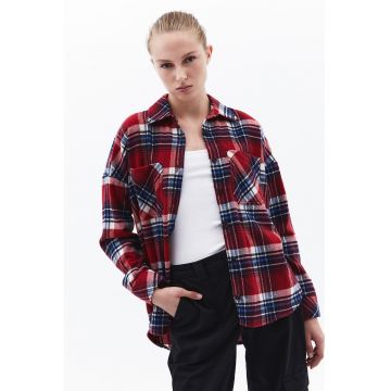 Jacheta-camasa supradimensionata in carouri cu buzunare pe piept