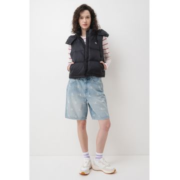 Vesta cu umplutura de puf si gluga