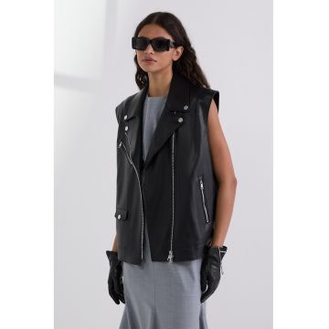 Vesta din piele ecologica cu revere decupate
