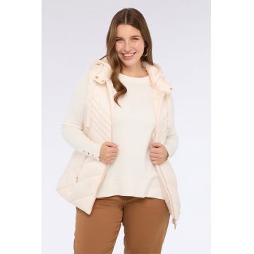 Vesta matlasata cu gluga