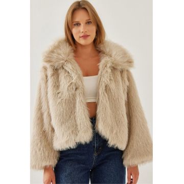 Palton scurt dama - din blana artificiala -  bej