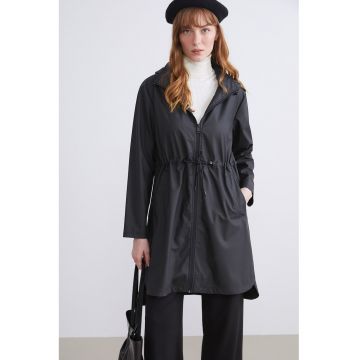 Pelerina de ploaie cu gluga si fermoar