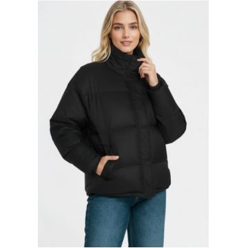 Geaca scurta  neagra - din puf - casual - cu guler inalt - fermoar si capse