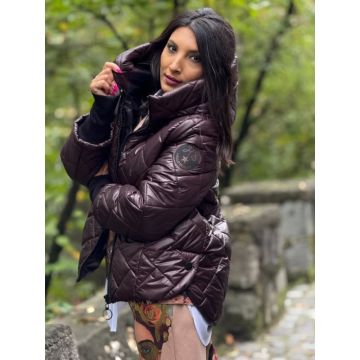 Geaca dama maro cu gluga cu manseta