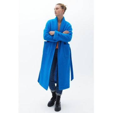 Haina din amestec de lana cu un cordon