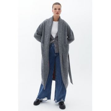 Haina din amestec de lana cu un cordon