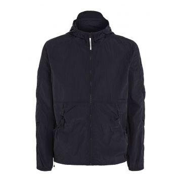 Jacheta rezistenta la vant cu gluga pentru fitness Jacheta rezistenta la vant cu gluga pentru fitness