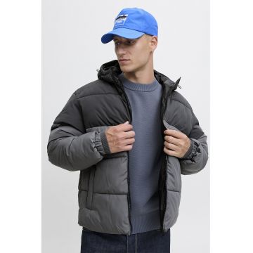 Geaca cu vatelina si buzunare laterale