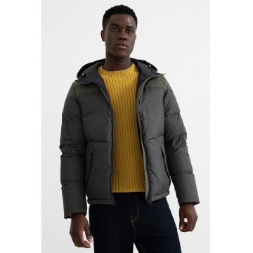 Geaca cu vatelina si gluga