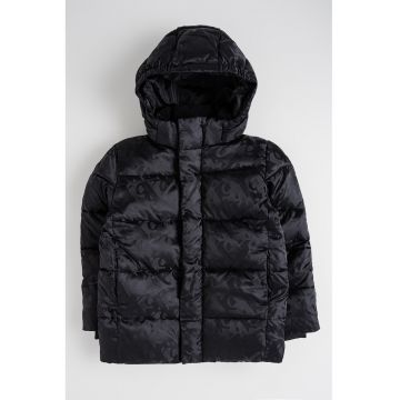 Jacheta cu gluga si buzunare laterale Jacheta cu gluga si buzunare laterale