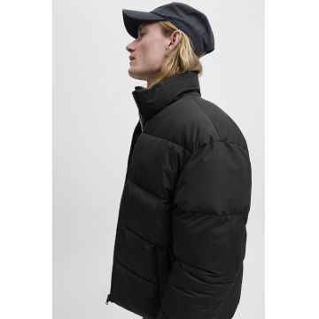 Jacheta cu vatelina si guler