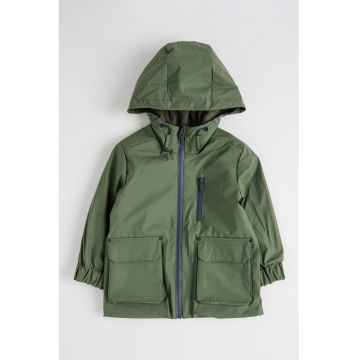 Pelerina de ploaie cu gluga si fermoar