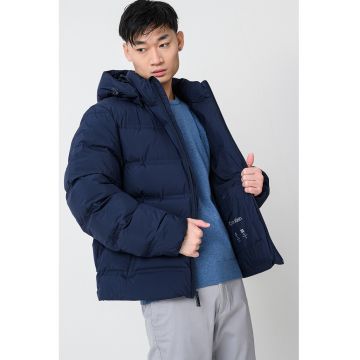 Geaca cu umplutura de puf