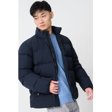 Geaca cu umplutura de puf