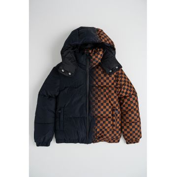 Geaca in carouri cu gluga