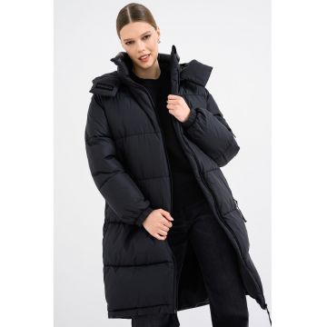 Geaca lunga cu gluga detasabila si finisaj impermeabil