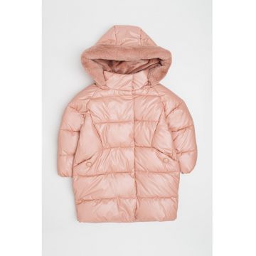 Geaca matlasata cu gluga