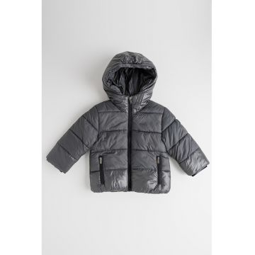 Geaca matlasata cu gluga Geaca matlasata cu gluga