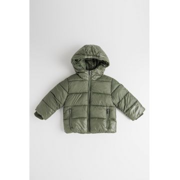 Geaca matlasata cu gluga Geaca matlasata cu gluga