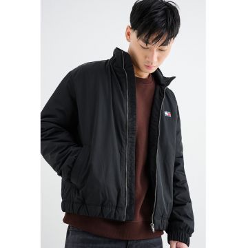 Jacheta cu guler cu fermoar