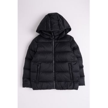 Jacheta cu umplutura de puf de rata Jacheta cu umplutura de puf de rata