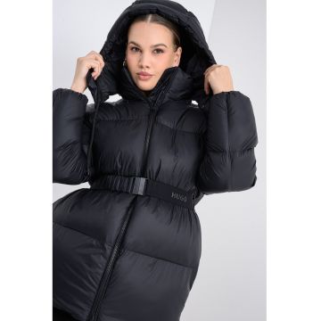 Jacheta cu vatelina - gluga detasabila si finisaj rezistent la apa