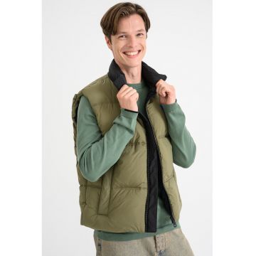 Vesta matlasata cu croiala lejera Bodolino