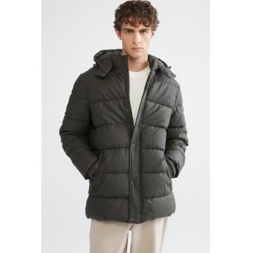 Geaca cu vatelina si gluga