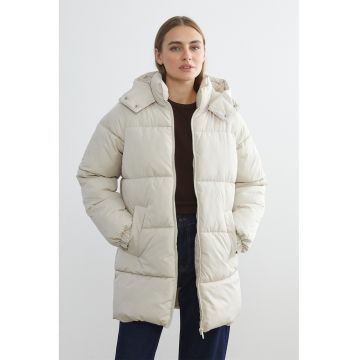 Geaca cu vatelina si gluga