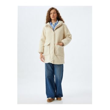 Geaca din blana sintetica cu buzunare cu clapa