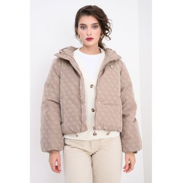 Geaca lejera cu gluga