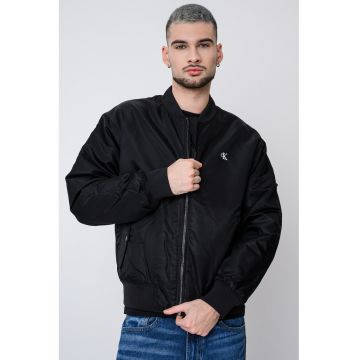 Jacheta bomber rezistenta la apa cu logo Jacheta bomber rezistenta la apa cu logo