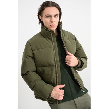 Jacheta cu model uni si fermoar