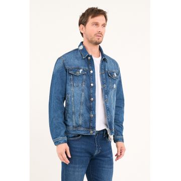Jacheta din denim cu buzunare cu clapa Jacheta din denim cu buzunare cu clapa