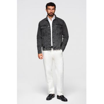 Jacheta din denim cu buzunare frontale Jacheta din denim cu buzunare frontale