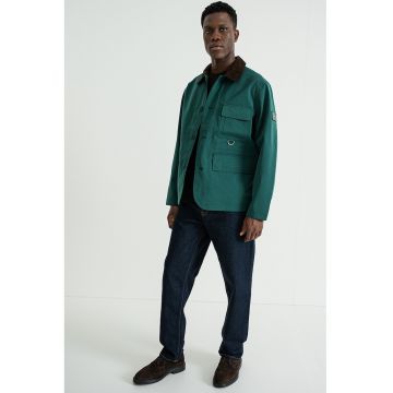 Jacheta impermeabila cu buzunare