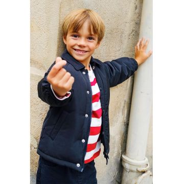 Jacheta usoara cu guler ascutit