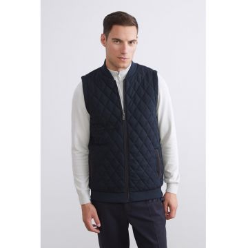 Vesta matlasata cu fermoar