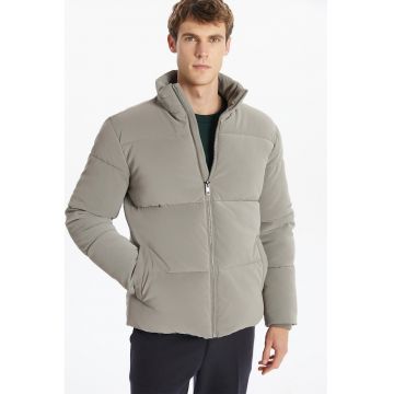 Geaca bufanta cu model uni