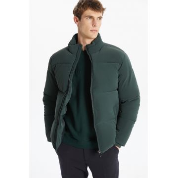 Geaca bufanta cu model uni