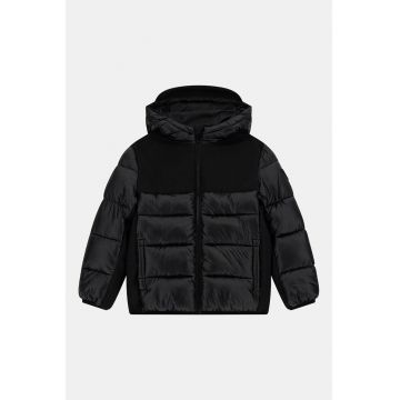 Geaca cu vatelina si gluga