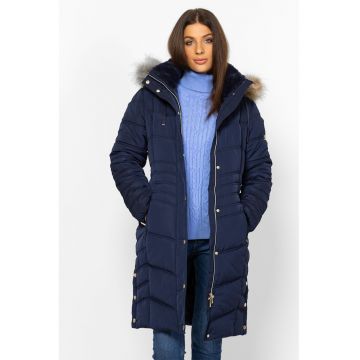 Geaca matlasata cu gluga si blana sintetica