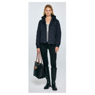 Geaca matlasata cu gluga si fermoar