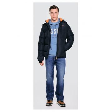 Geaca matlasata cu umpluta de puf si pene