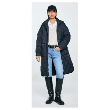 Geaca matlasata supradimensionata cu doua buzunare cu clape Kinnetisa