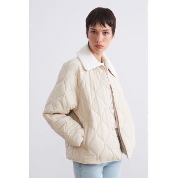 Jacheta-camasa matlasata cu guler din blana shearling sintetica